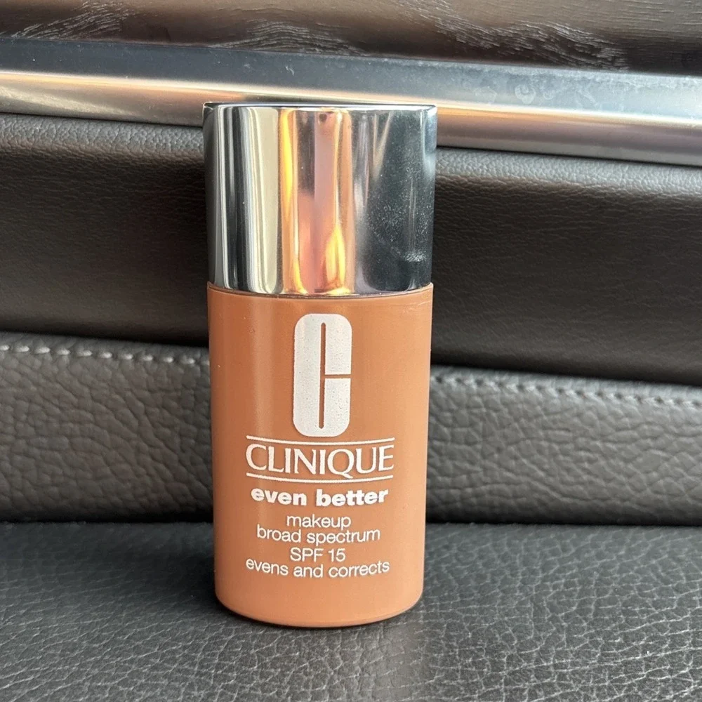Clinique Even Better Makeup Broad Spectrum SPF 15 - CN 116 Spice D - 1 FL.OZ NEW